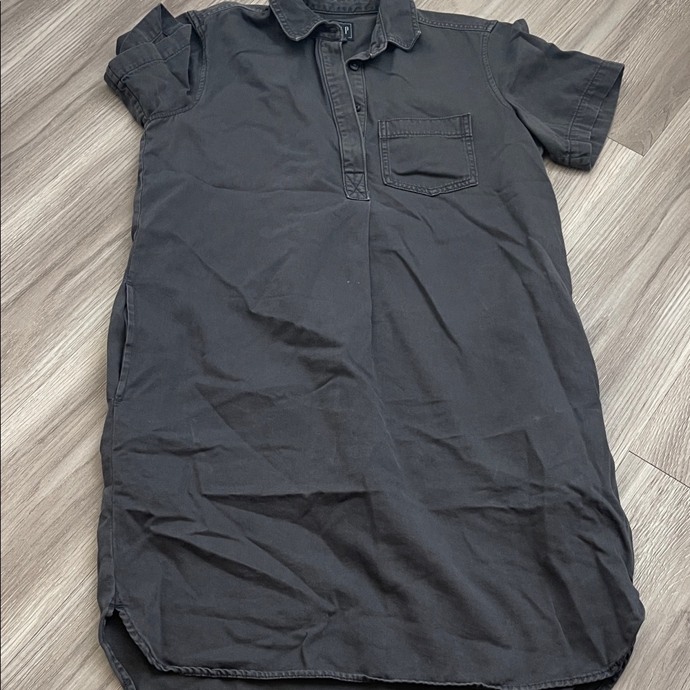 Women’s short sleeve dress